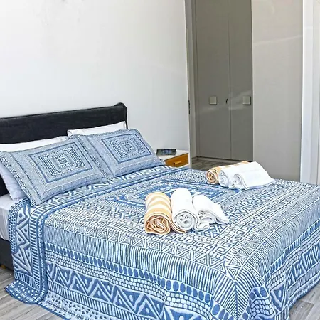 فيلة Seaside